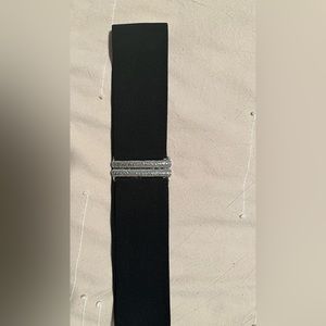 - BCBG MAXAZRIA Elastic black belt✨